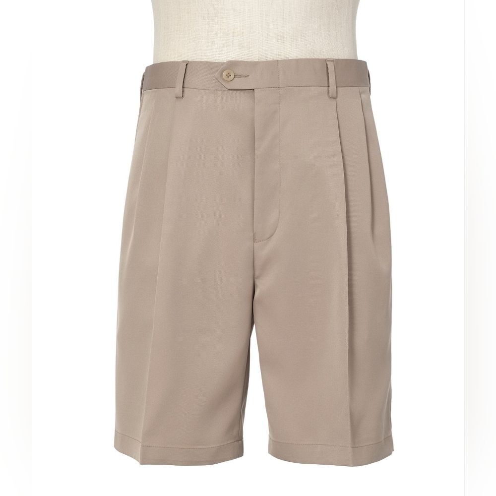 Jos. A Bank Size 35 Leadbetter Golf Collection Light Khaki Flat Front Short